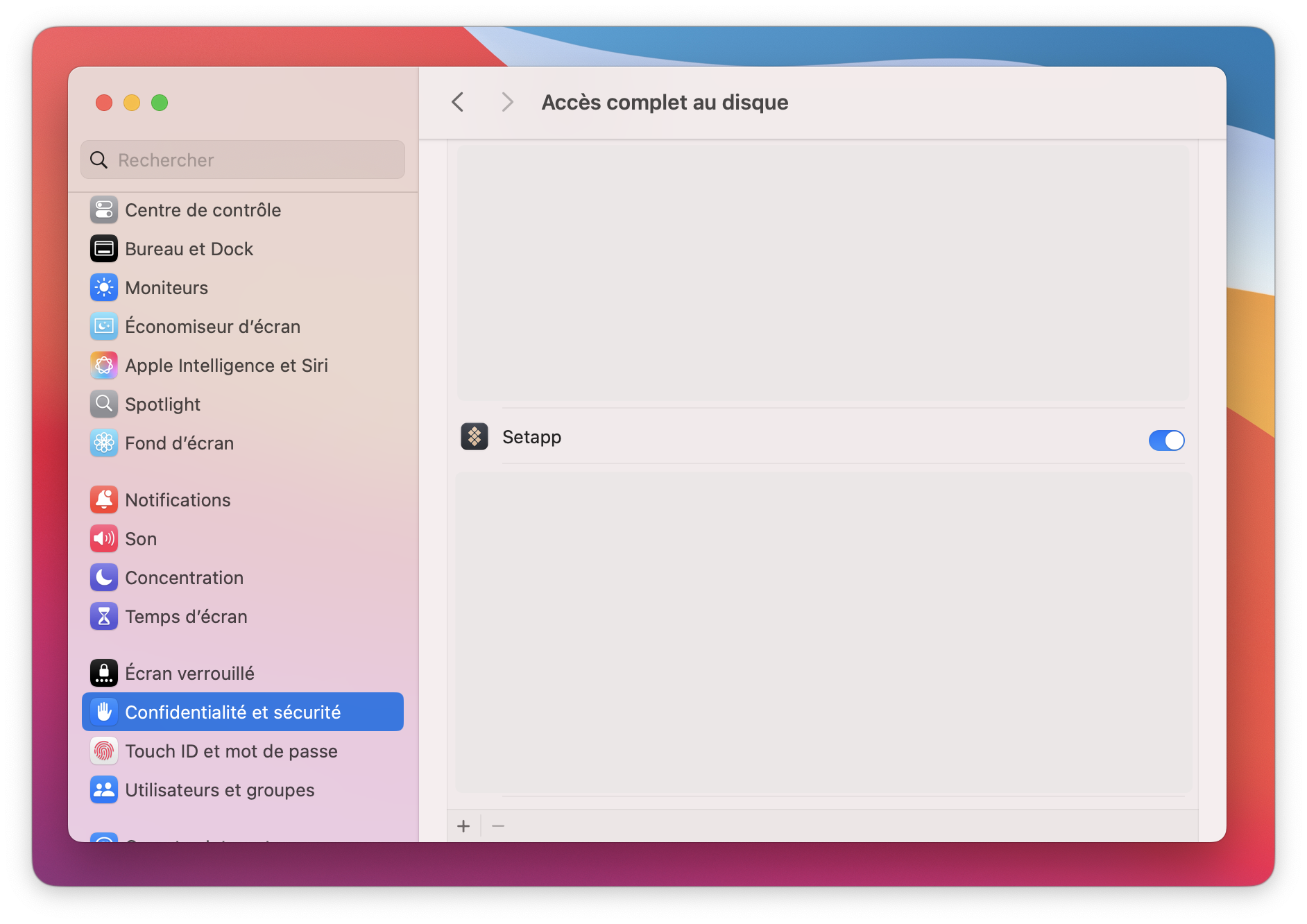La capture d’écran montre les réglages système de macOS dans la section « Confidentialité et sécurité ». Le sous-menu « Accès complet au disque » est ouvert, et Setapp est listé avec le bouton d’activation activé.