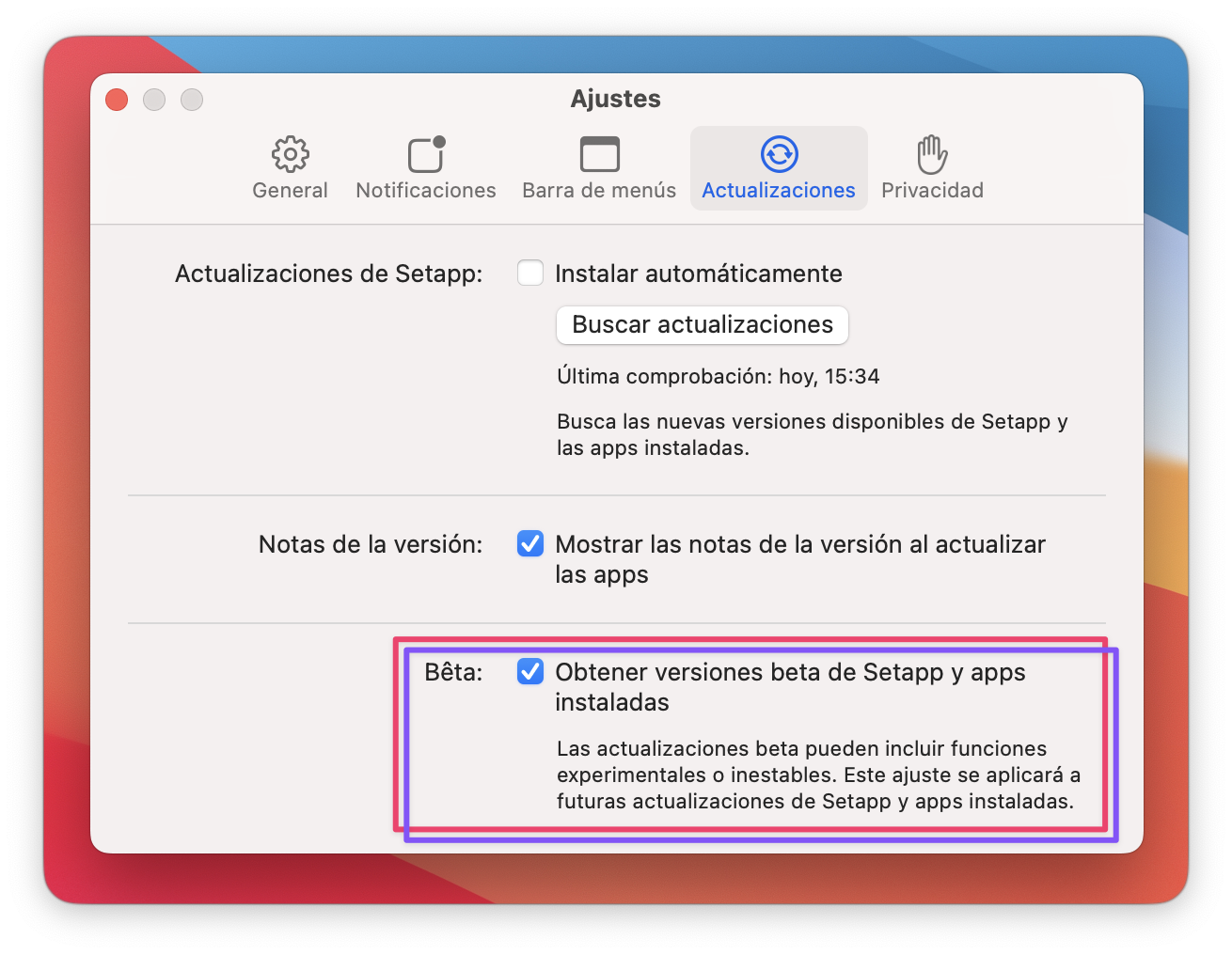 La captura muestra la sección de Actualizaciones en los ajustes, con la opción activada de Obtener versiones beta de Setapp y apps instaladas, acompañada de una nota que advierte sobre funciones experimentales o inestables.