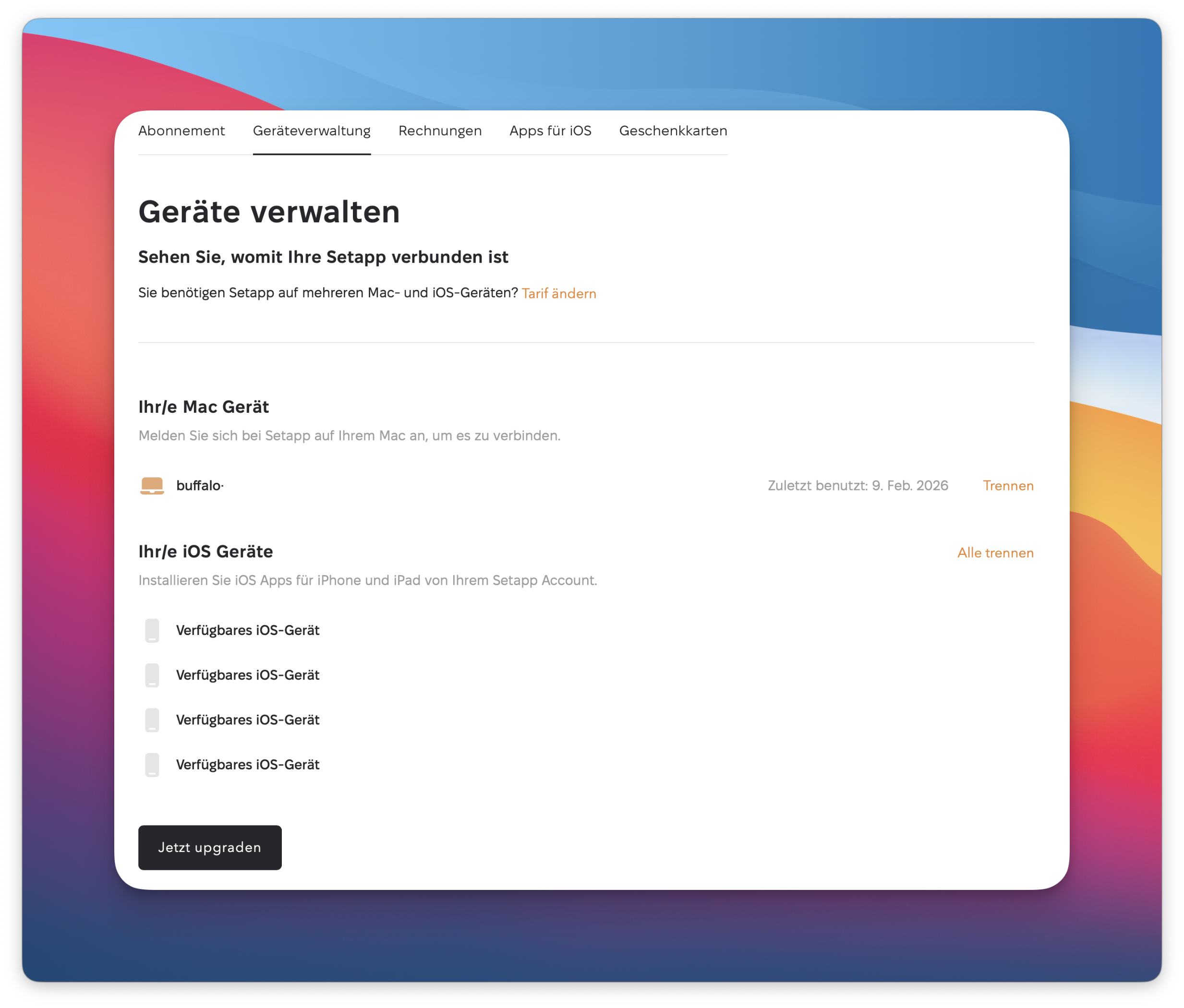 Die Ansicht zeigt die Seite Geräte verwalten mit ausgewähltem Tab Geräteverwaltung, einem verbundenen Mac-Gerät und einer Liste verfügbarer iOS-Geräte.